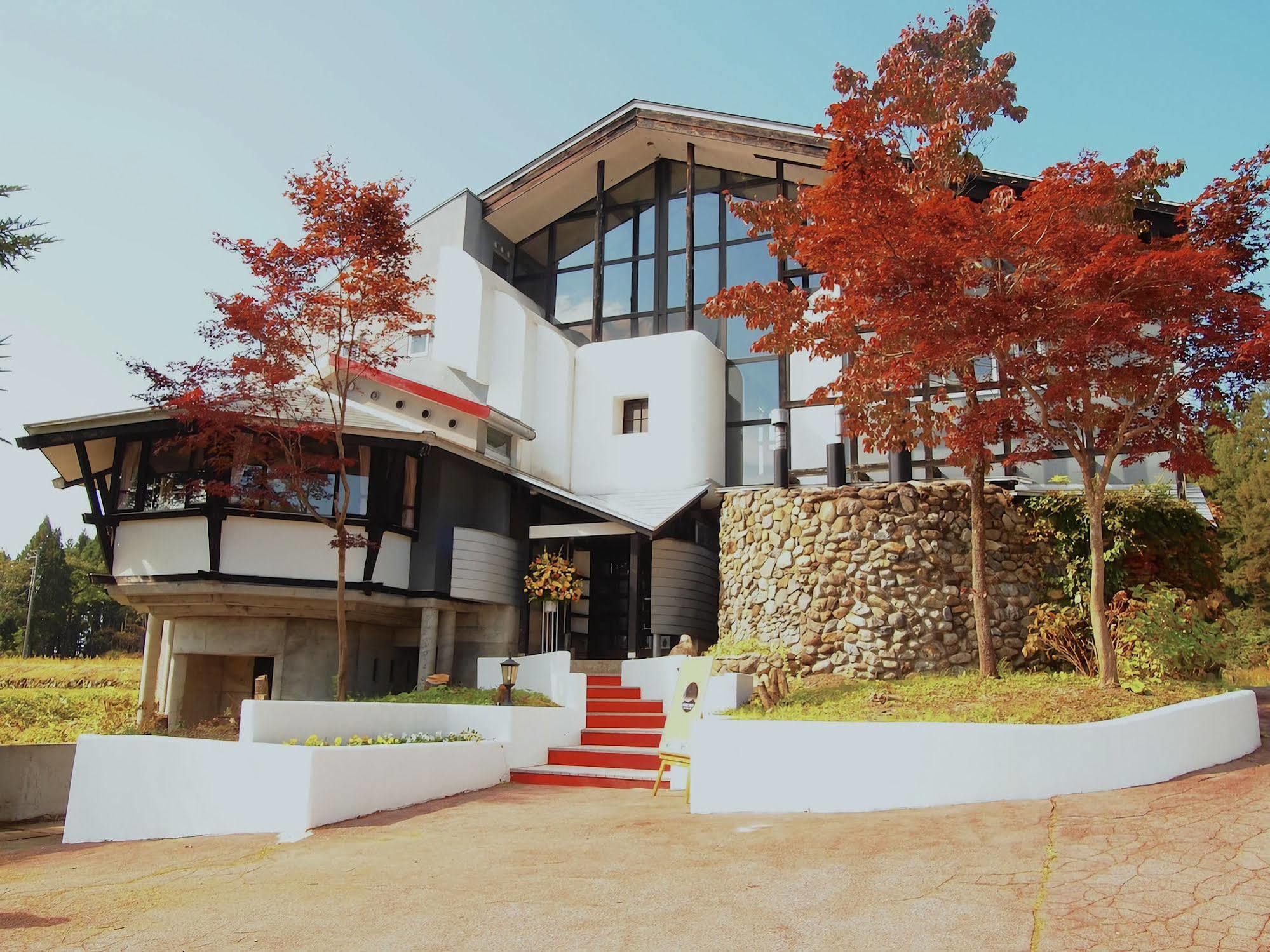 هاكوبا The Phat House المظهر الخارجي الصورة